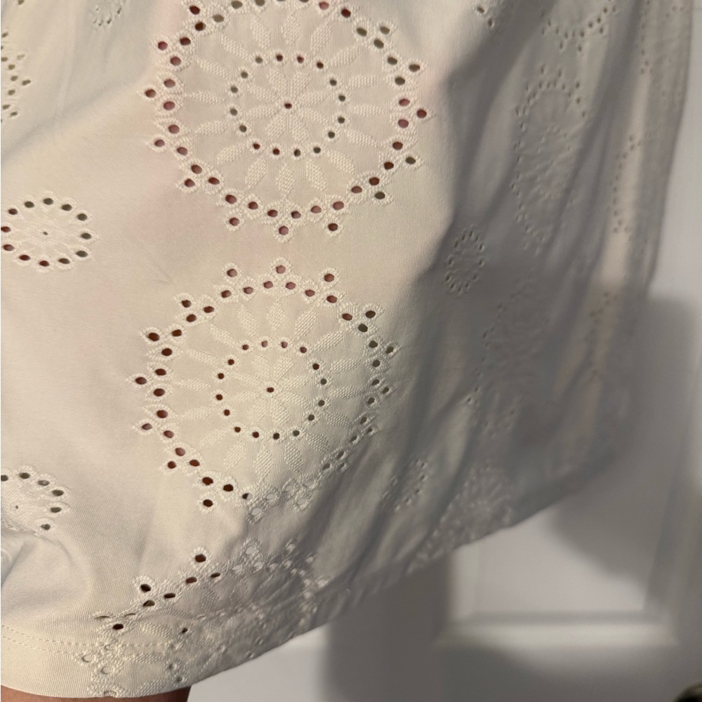 Ann Taylor Cream  Eyelet Women Top Medium - Picture 5 of 5